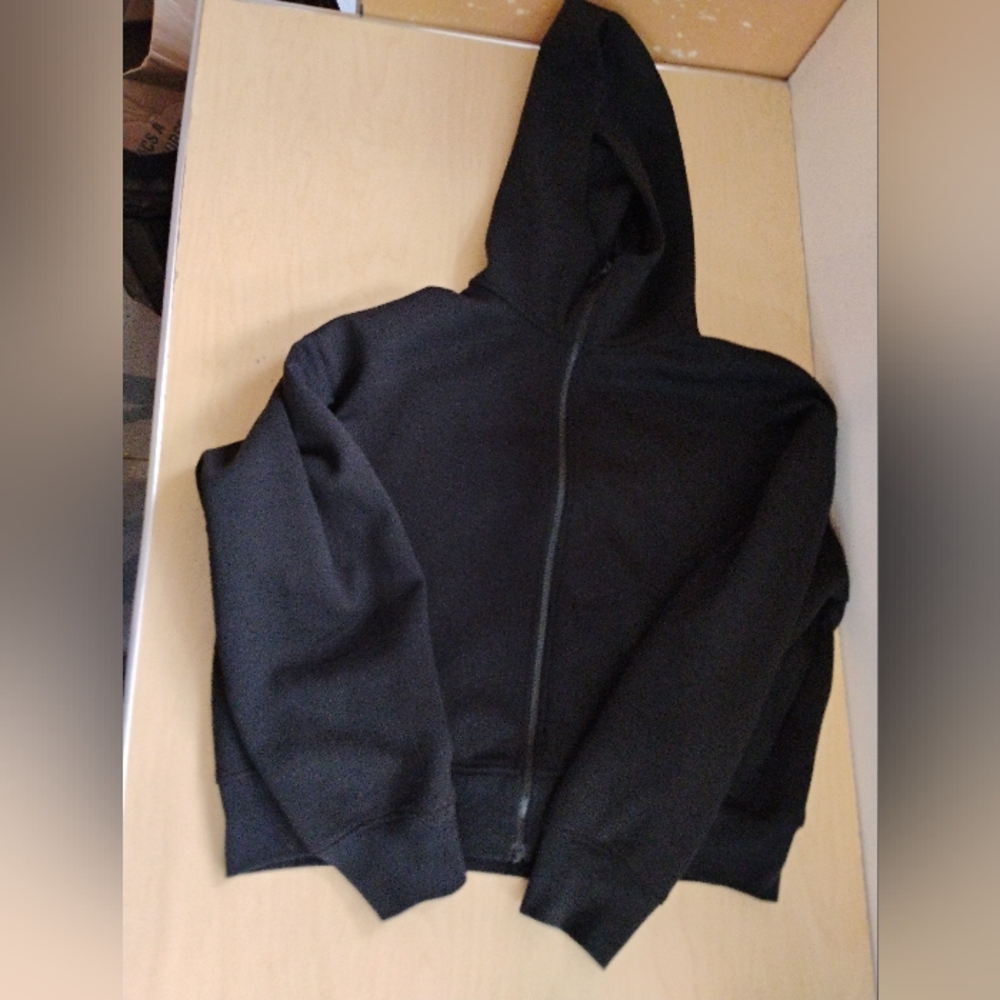 Uniqlo Women's Cropped Black Zip-Up Hooded Sweatshirt Size XL